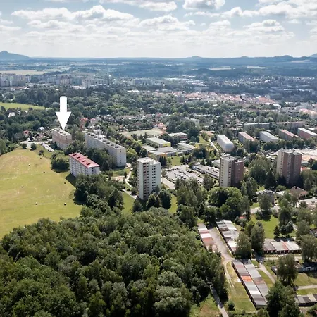 Apartman Jakodoma Vlastni Parkovani U Domu Zdarma Česká Lípa Exterior foto
