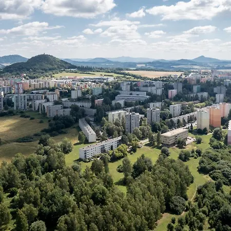 Apartman Jakodoma Vlastni Parkovani U Domu Zdarma Česká Lípa Exterior foto