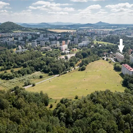 Apartman Jakodoma Vlastni Parkovani U Domu Zdarma Česká Lípa Exterior foto