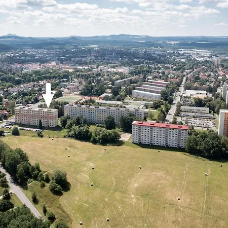 Apartman Jakodoma Vlastni Parkovani U Domu Zdarma Česká Lípa Exterior foto