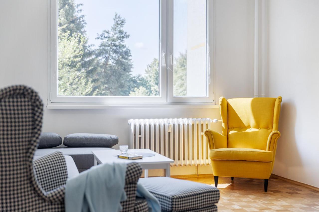 Jakodoma Vlastni Parkovani U Domu Zdarma Apartment
