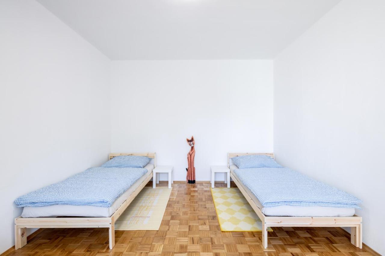 Jakodoma Vlastni Parkovani U Domu Zdarma Ceska Lipa